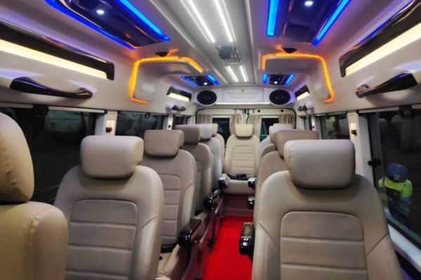 12 Seater Tempo Traveller Mysore